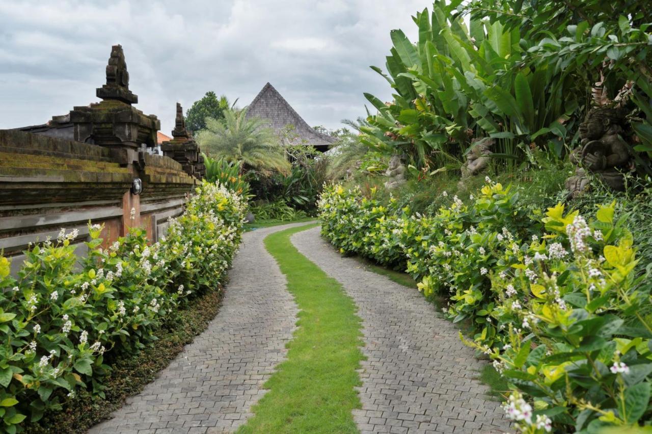 Royal Roco Villa ทานาล็อต ภายนอก รูปภาพ