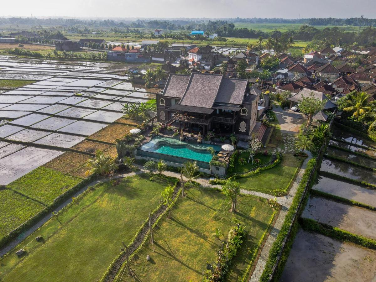 Royal Roco Villa ทานาล็อต ภายนอก รูปภาพ